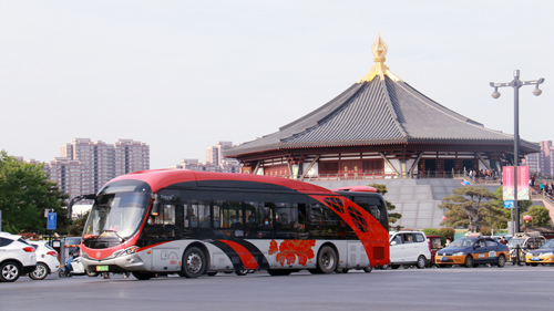 “五一”假期，洛陽(yáng)公交人用奉獻堅守